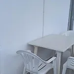 Kavos Central ホテル *