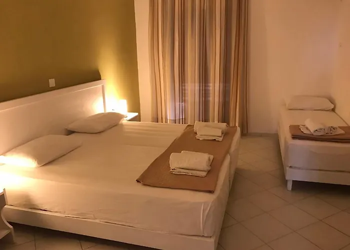 Kavos Central Otel *