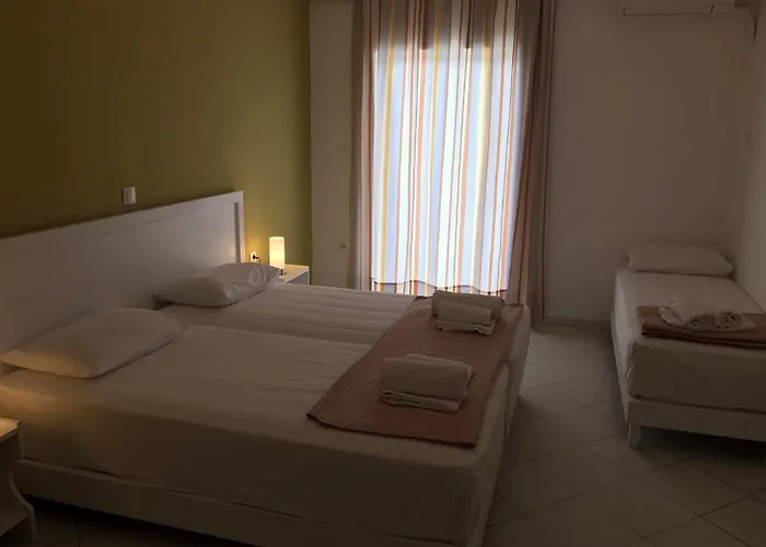 Otel Kavos Central Kávos
