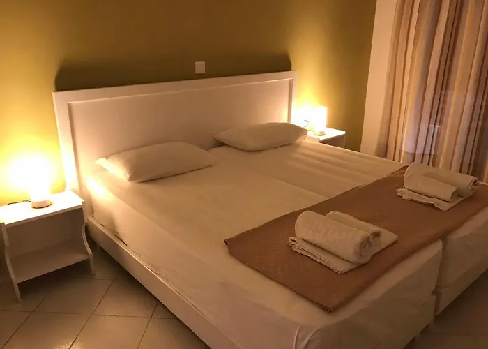 Kavos Central Otel