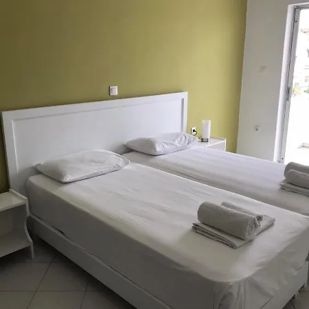 Kavos Central Kávos