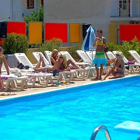 Hotel Kavos Central *