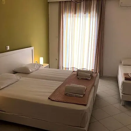 Kavos Central קאבוס
