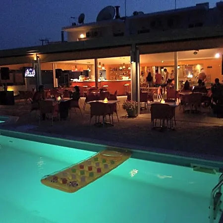 Kavos Central Hotel