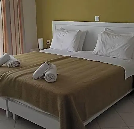 Hotel Kavos Central *