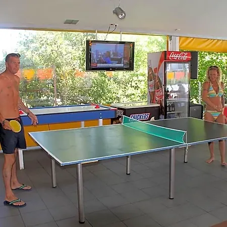 Kavos Central