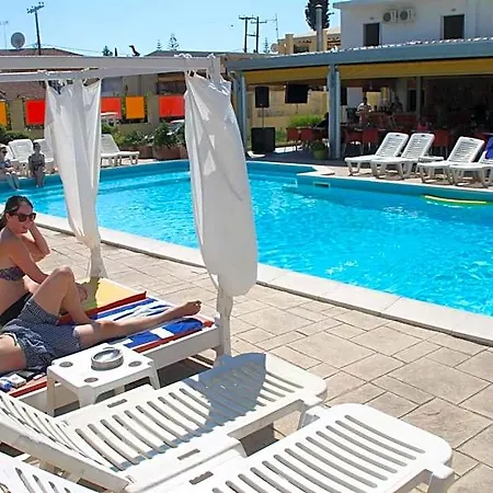 מלון Kavos Central קאבוס
