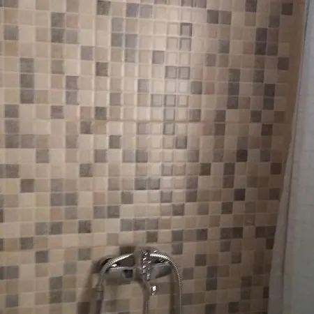 ホテル Kavos Central カボス